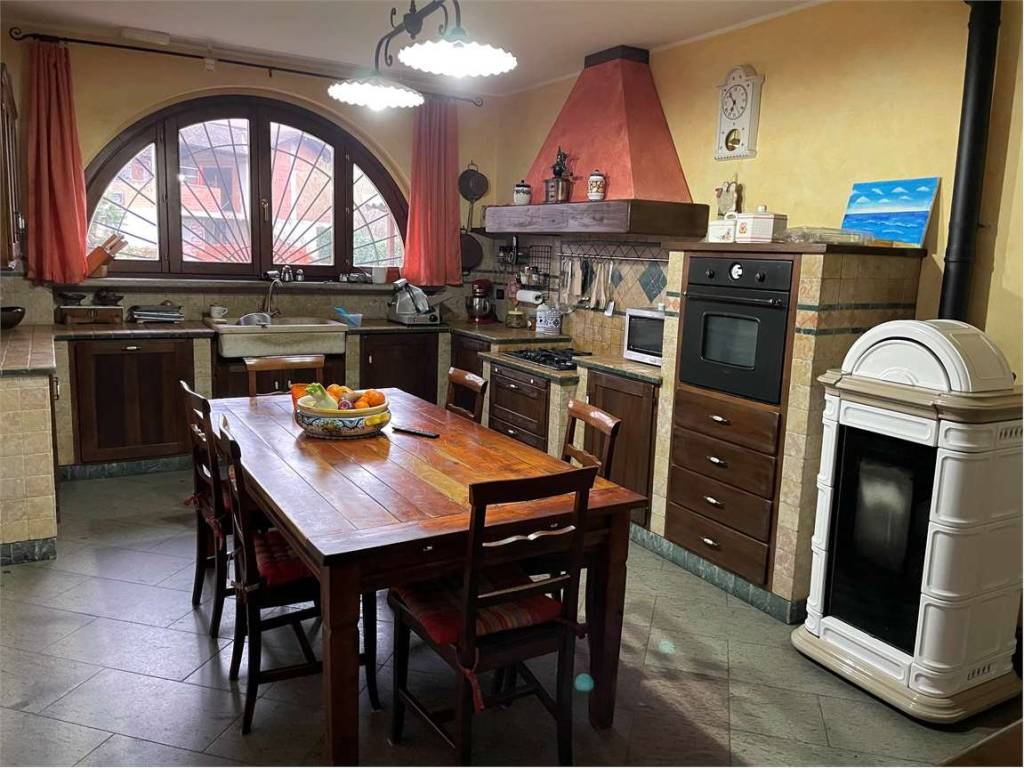 Villa a Castelletto sopra ticino in VIA oldrina - Foto 4