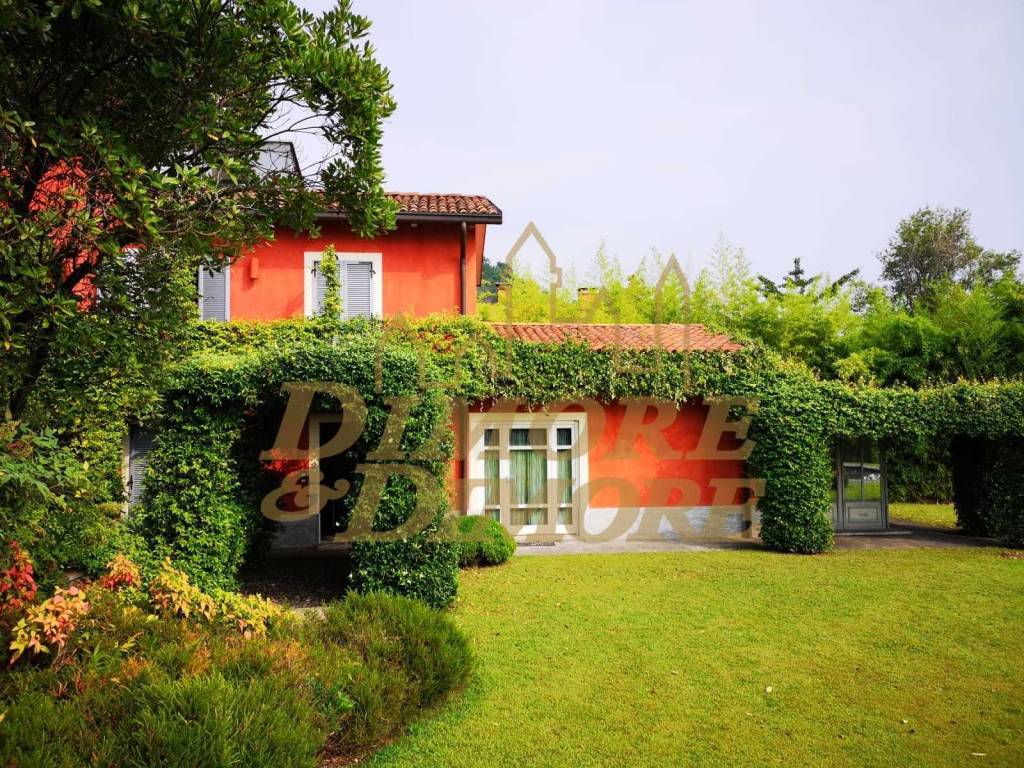 Villa a Arona in SS33 del Sempione, 14 - Foto 2