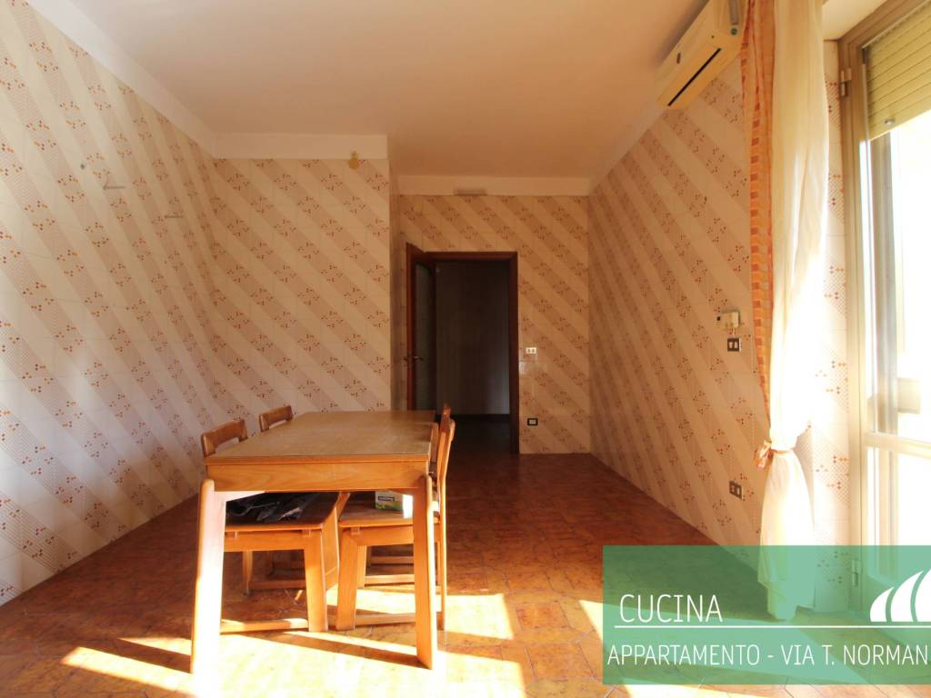 Appartamento a Mesagne in Via Tancredi Normanno, 35 - Foto 4