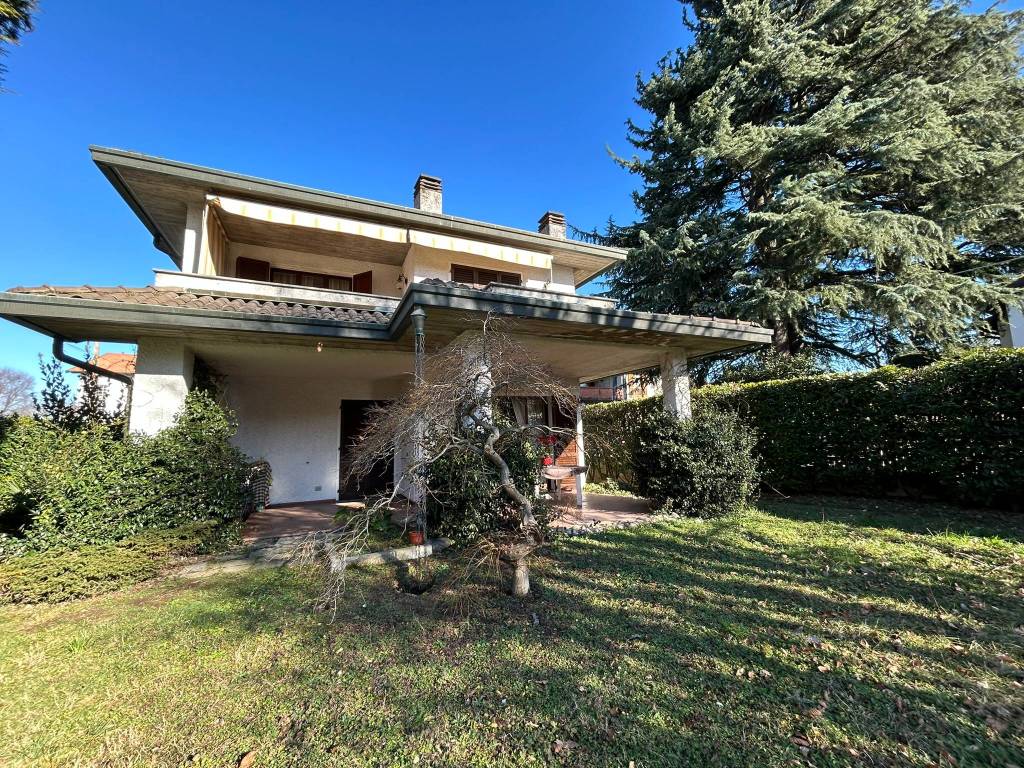 Villa a Vedano olona - Foto 2