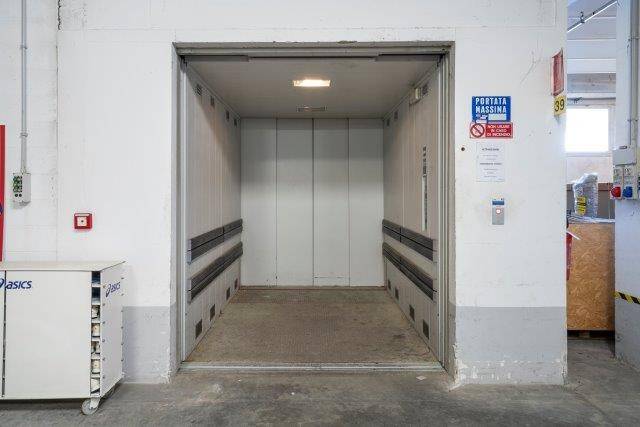 Palazzo / stabile a Cuneo in Via Fratelli Ceirano, 3 - Foto 5
