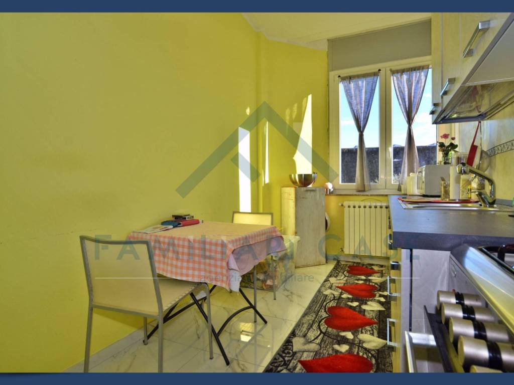 Appartamento a Gazzada schianno in Viale Giacomo Matteotti - Foto 4