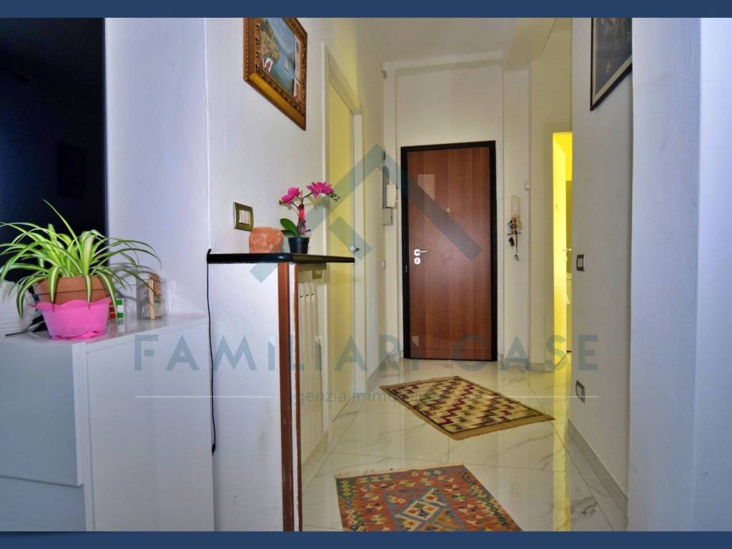 Appartamento a Gazzada schianno in Viale Giacomo Matteotti - Foto 5