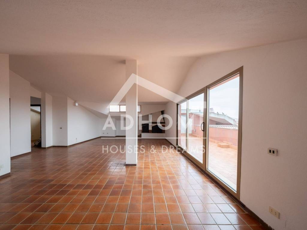 Attico / mansarda a Carbonia in Via Dalmazia - Foto 2