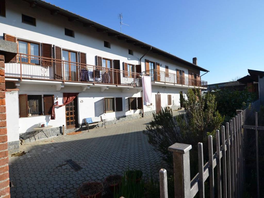 Villa a Verrone in Via Vittorio Emanuele II, 33 - Foto 2