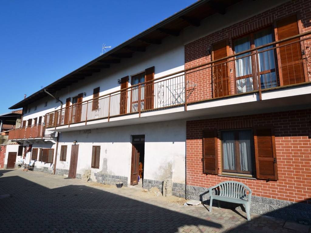 Villa a Verrone in Via Vittorio Emanuele II, 33 - Foto 4