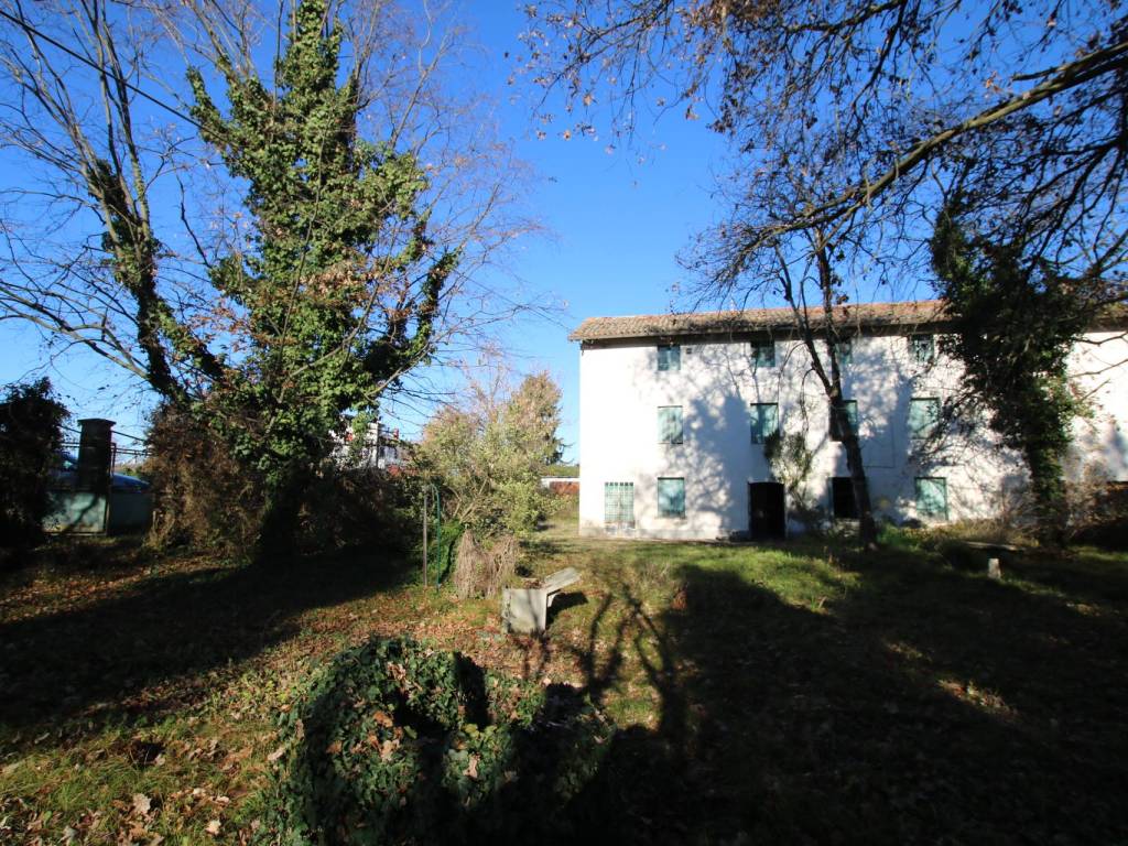 Rustico / casale a Sesto al reghena in Via Cordovado, 50 - Foto 2