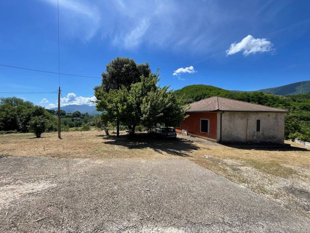 Villa a Ceccano in Via Colle Campanaro - Foto 3