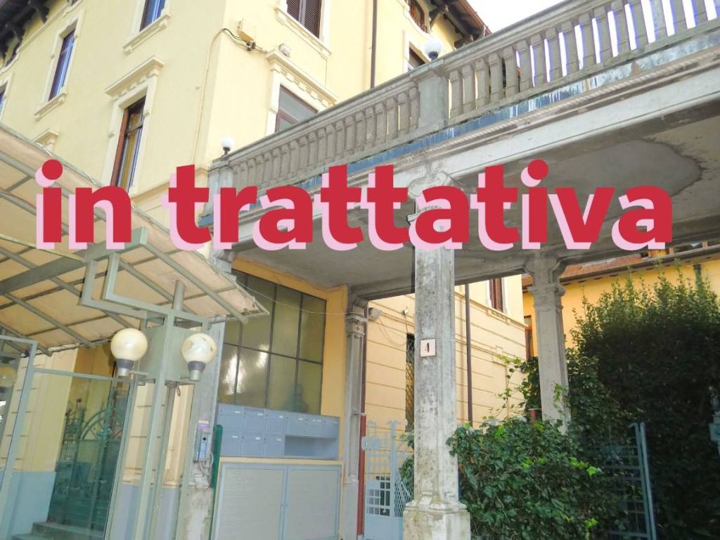 Attico / mansarda a Luino in Piazza Giuseppe Garibaldi - Foto 2