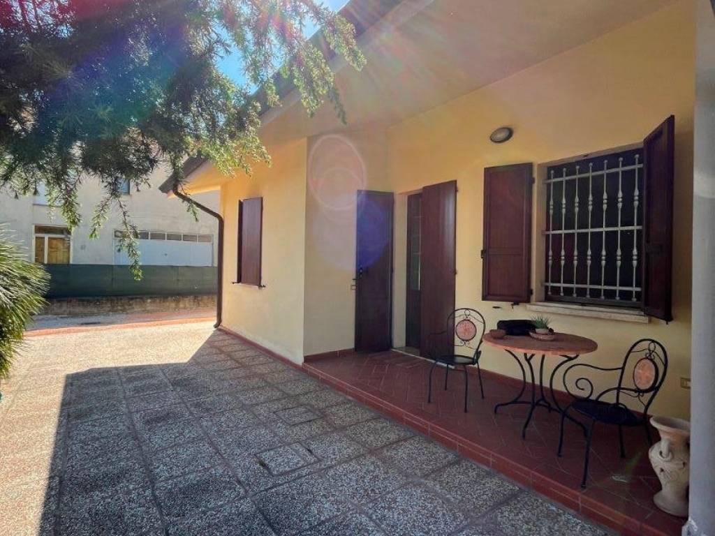 Villetta a schiera a Mirandola in Via Punta, 113 - Foto 3