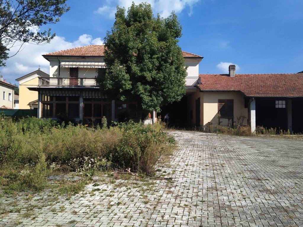 Terreno a Barzanò in Via dei Mille, 53 - Foto 2
