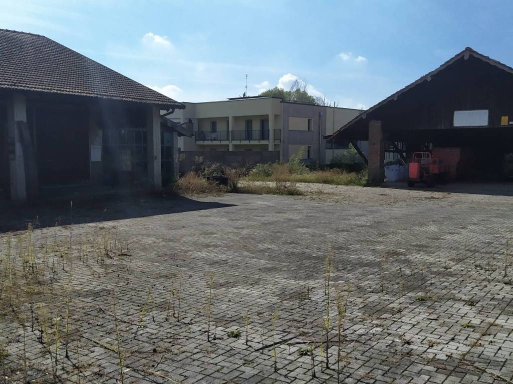 Terreno a Barzanò in Via dei Mille, 53 - Foto 4
