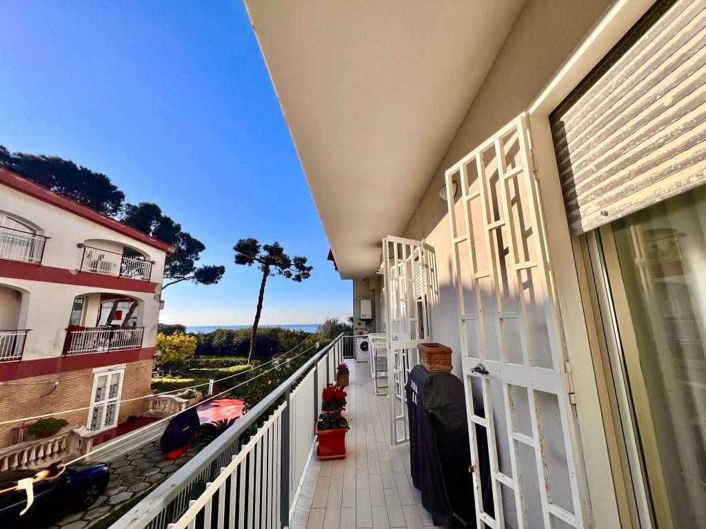Appartamento a Pozzuoli in Via Vecchia San Gennaro - Foto 4