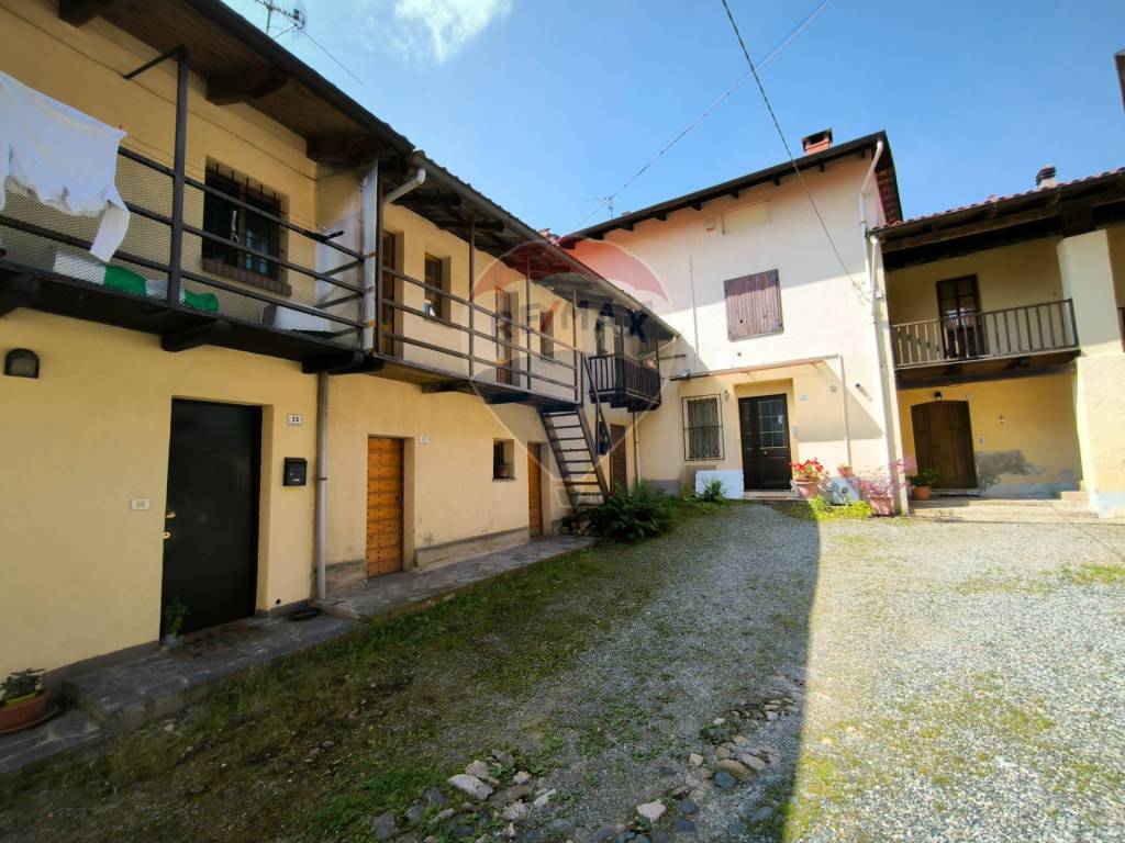 Villetta a schiera a Lessona in via Cerruti Adelchi, 35 - Foto 2