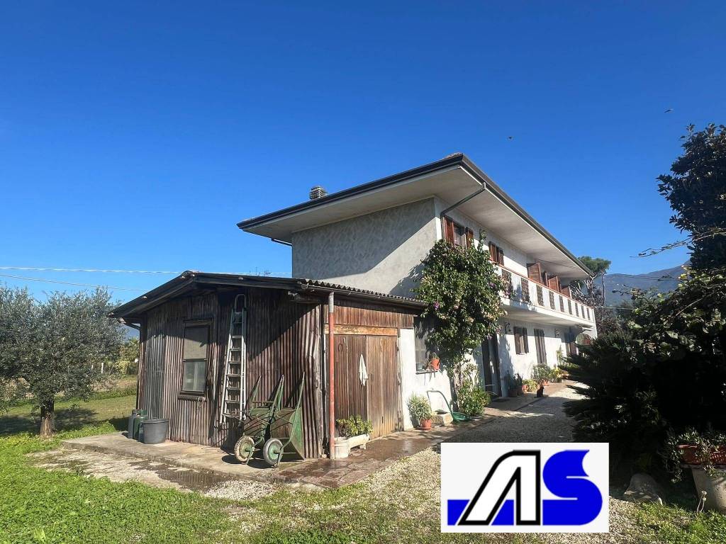 Villa a Pietrasanta in Via Spirito Santo - Foto 5