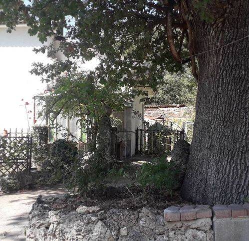 Villa a Roccamontepiano in Rione Lago Di Ciommo - Foto 4
