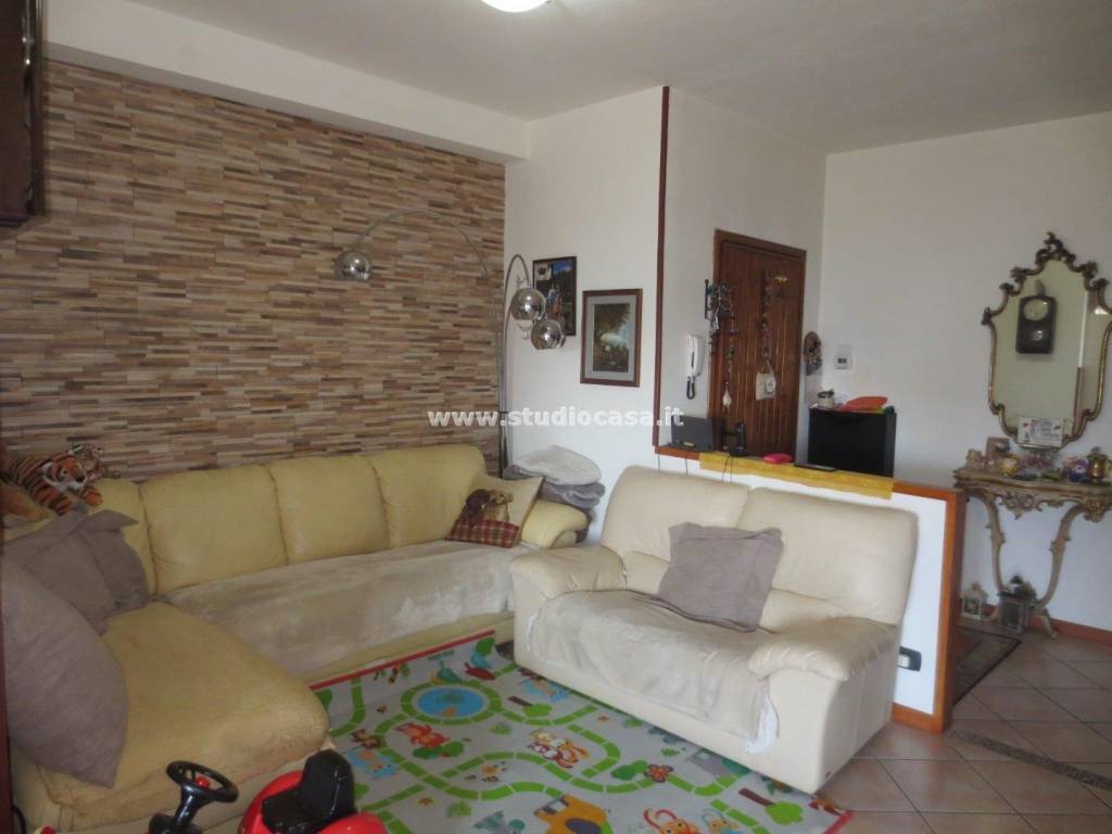 Appartamento a Carenno - Foto 2