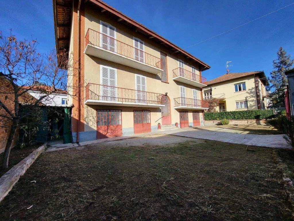 Villa a Bra in Via Giacomo Puccini - Foto 2