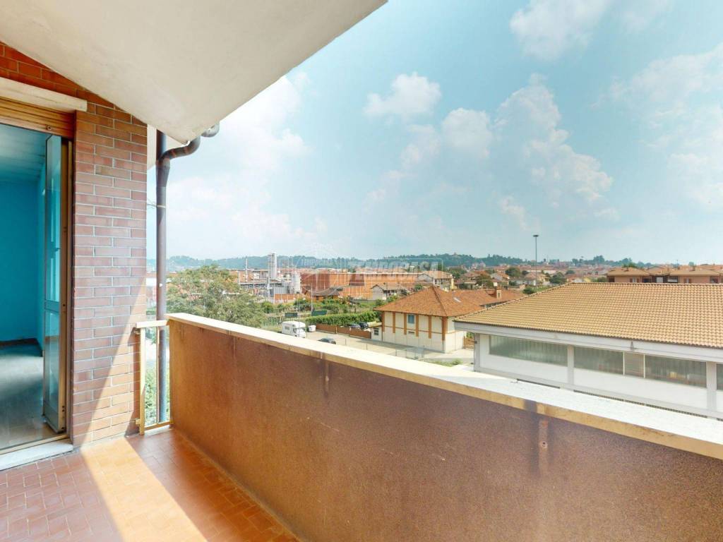 Appartamento a Bra in Via Giovanni Piumati 98 - Foto 5
