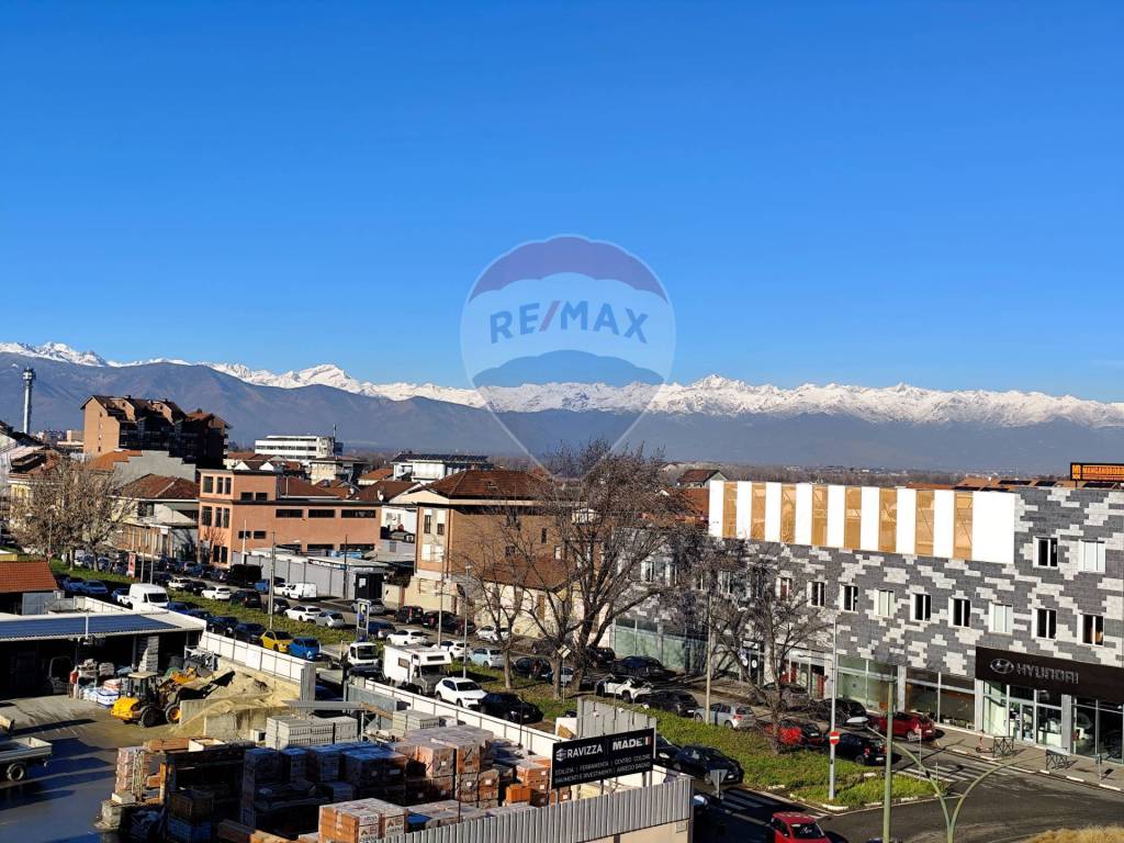 Appartamento a Torino in Via Ala Di Stura, 60 - Foto 2