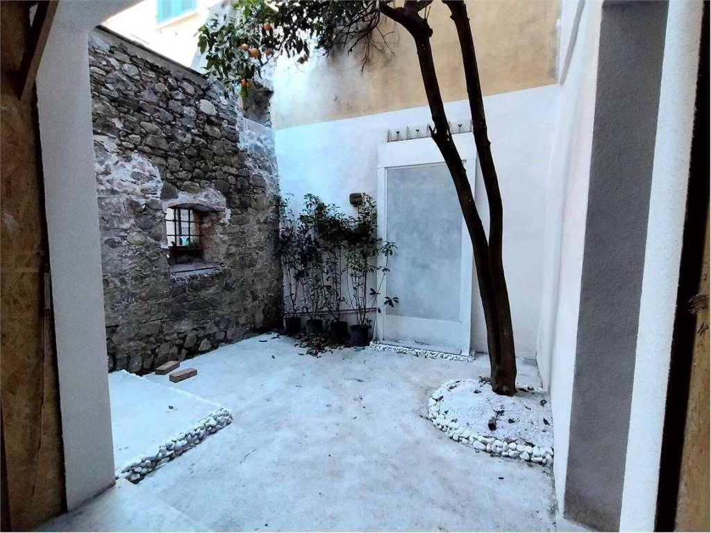 Casa indipendente a Sarzana in via torrione - Foto 3