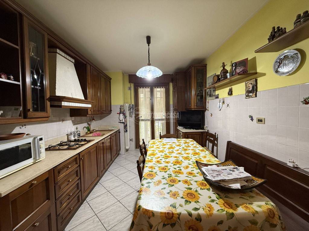 Appartamento a Asti in Via Baracco 8 - Foto 4