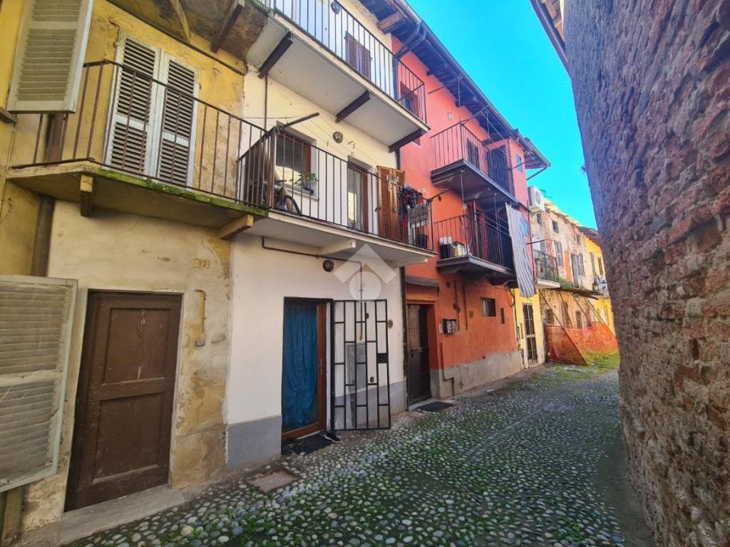 Palazzo / stabile a Castello di annone in Via Roma, 31 - Foto 2