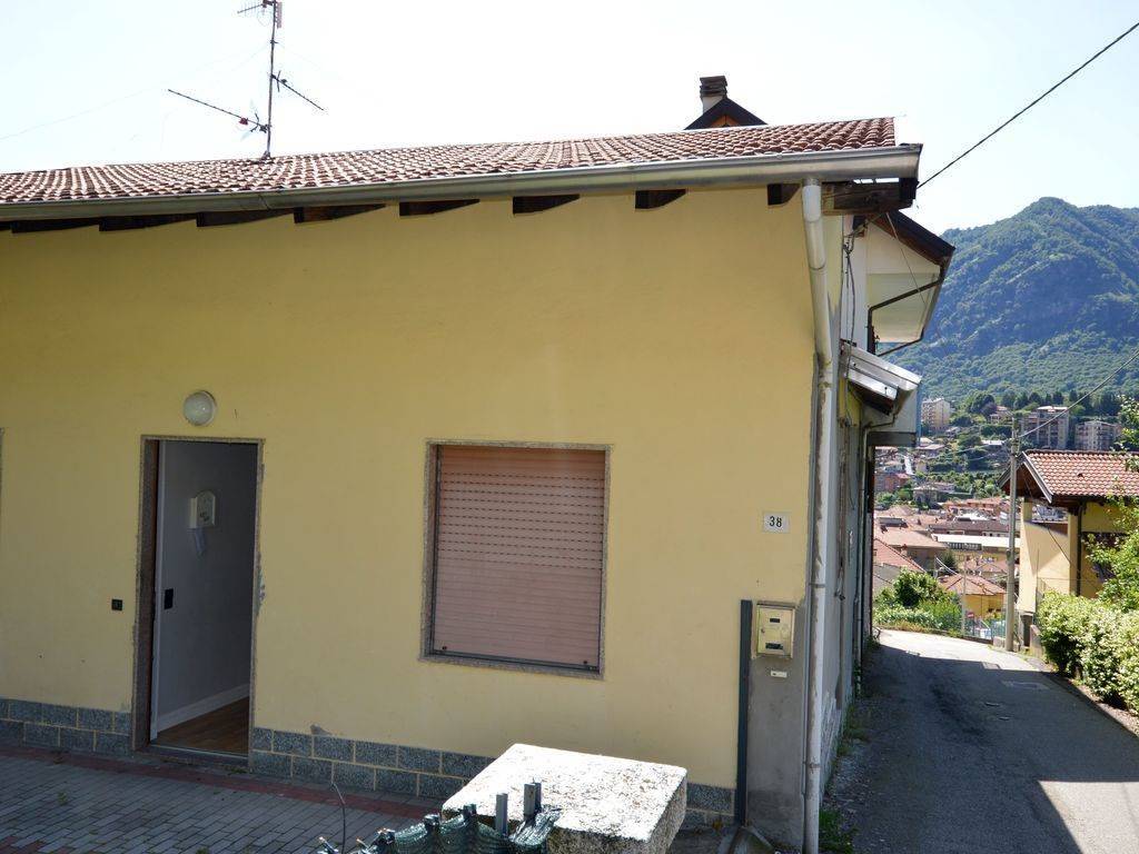 Casa indipendente a Omegna in Via Carniello - Foto 2