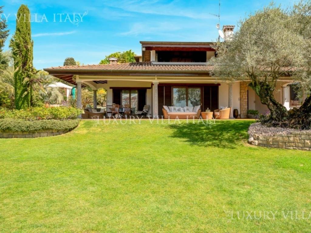 Villa a Besozzo in Via Trento, 27 - Foto 5