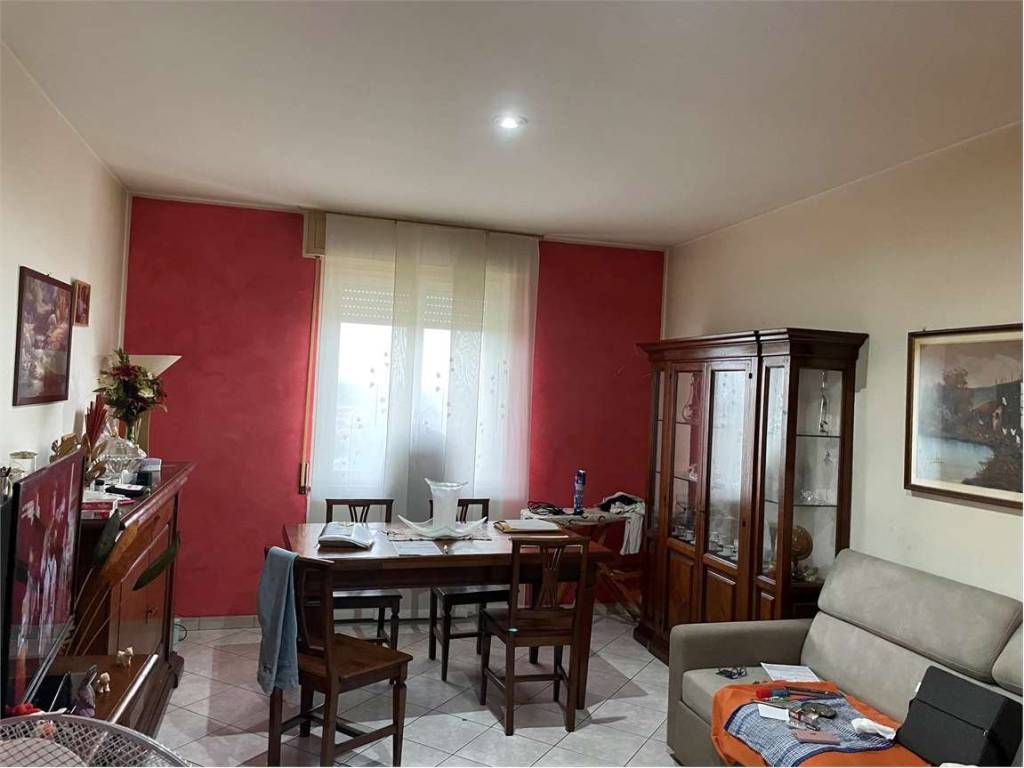 Appartamento a Castelletto sopra ticino in G. barberis - Foto 3