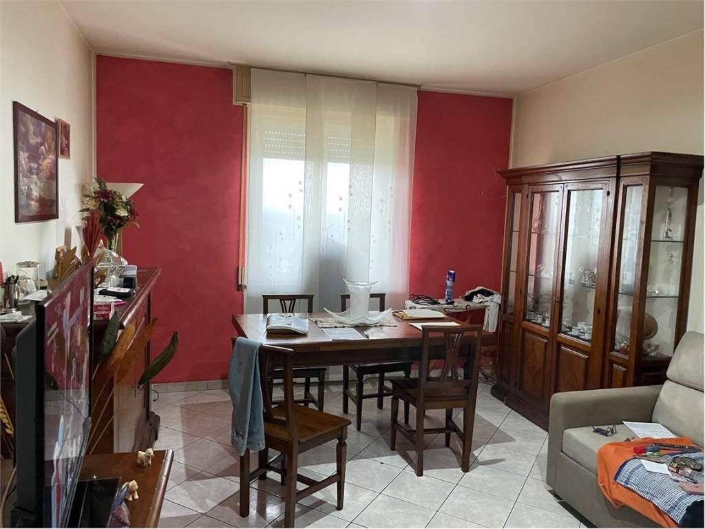 Appartamento a Castelletto sopra ticino in G. barberis - Foto 4