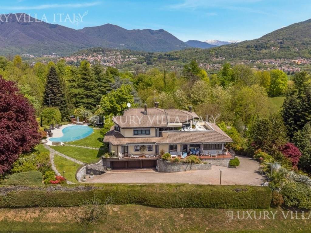 Villa a Besozzo in Via Trento, 25 - Foto 3