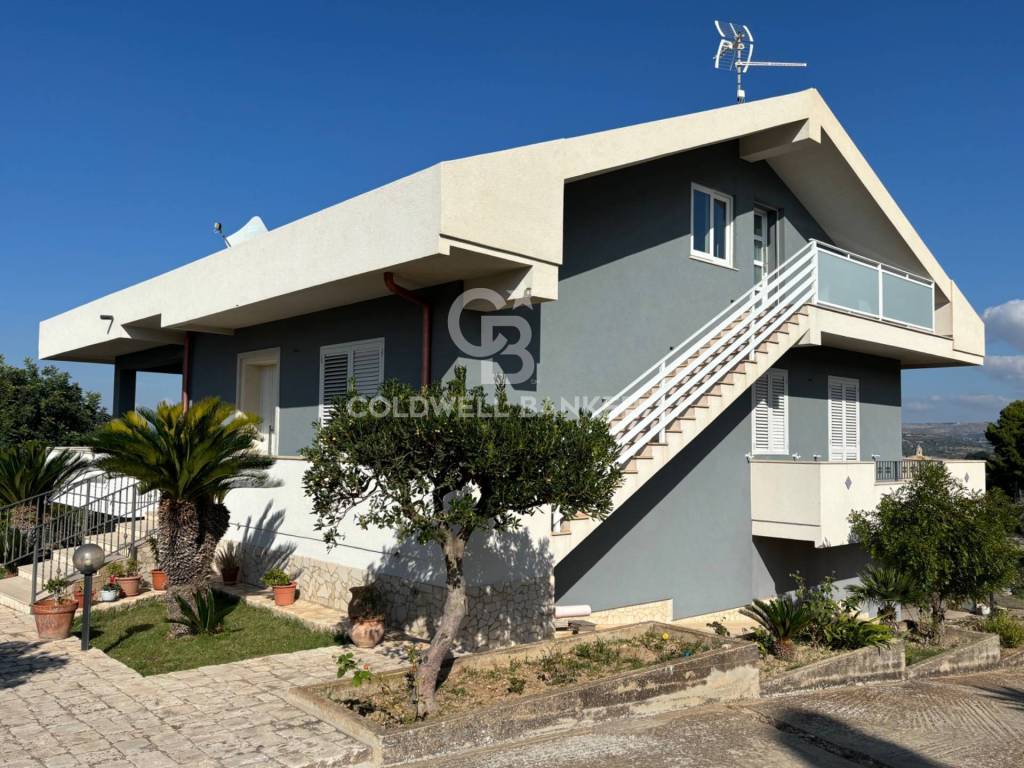 Villa a Chiaramonte gulfi in Contrada S. Ippolito, 1 - Foto 2