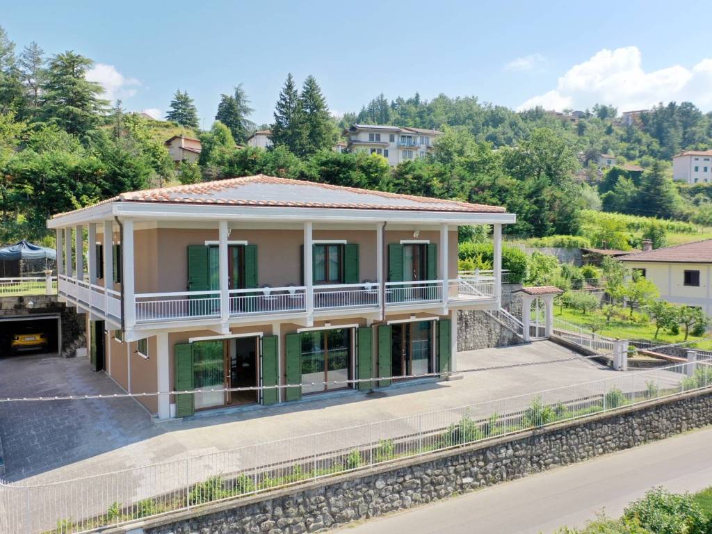 Villa a Piazza al serchio in via Comunale , 16 - Foto 2