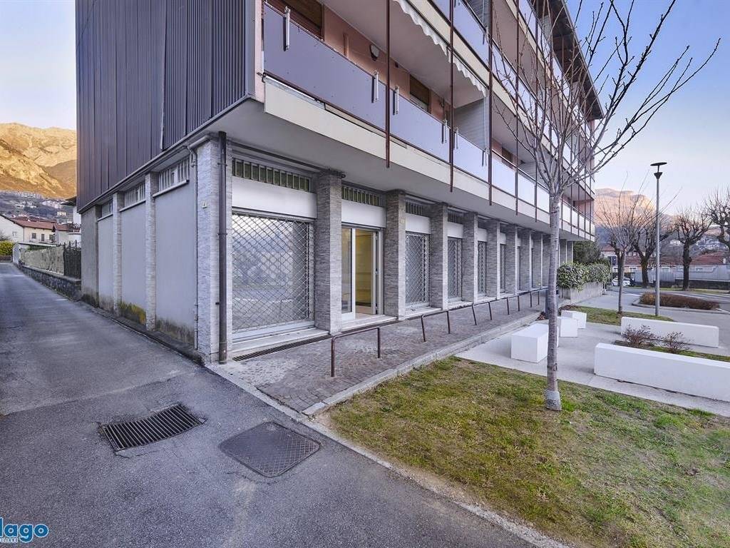 Immobile a Mandello del lario in Piazza Sacro Cuore, 8 - Foto 3