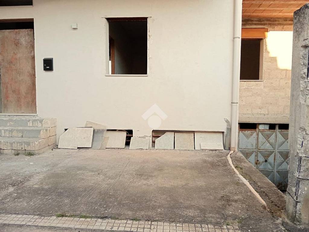 Appartamento a Carovigno in Via Francesco Cilea, 15 - Foto 2