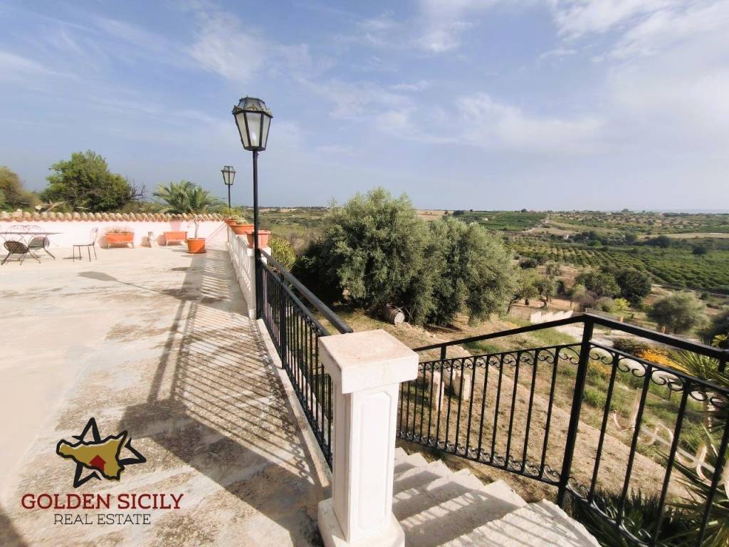 Villa a Siracusa in Strada Carancino - Foto 2