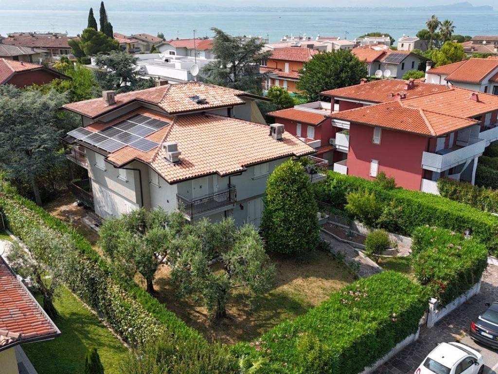 Appartamento a Sirmione in Viale Gramsci - Foto 3