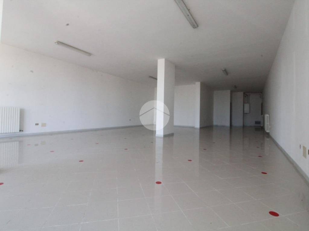 Box / garage a Campobasso in Viale Principe di Piemonte, 131 - Foto 4