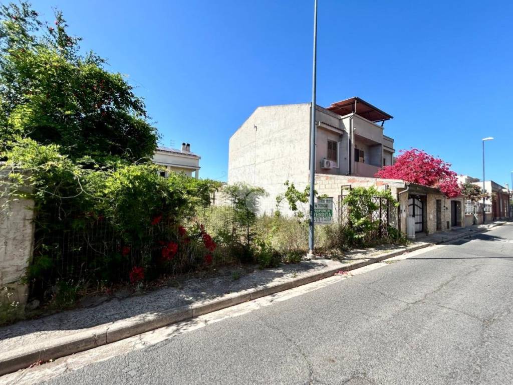 Terreno a Selargius in Via C. Romagnino - Foto 3