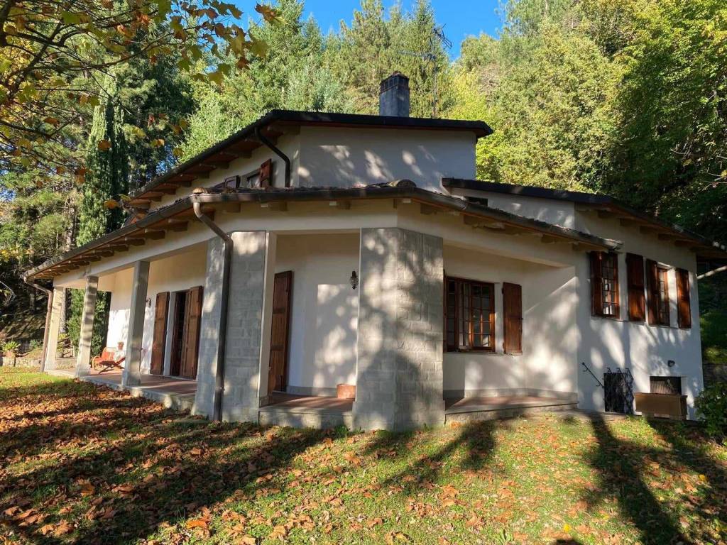 Villa a Chitignano in Via La Chiusa, 10 - Foto 2