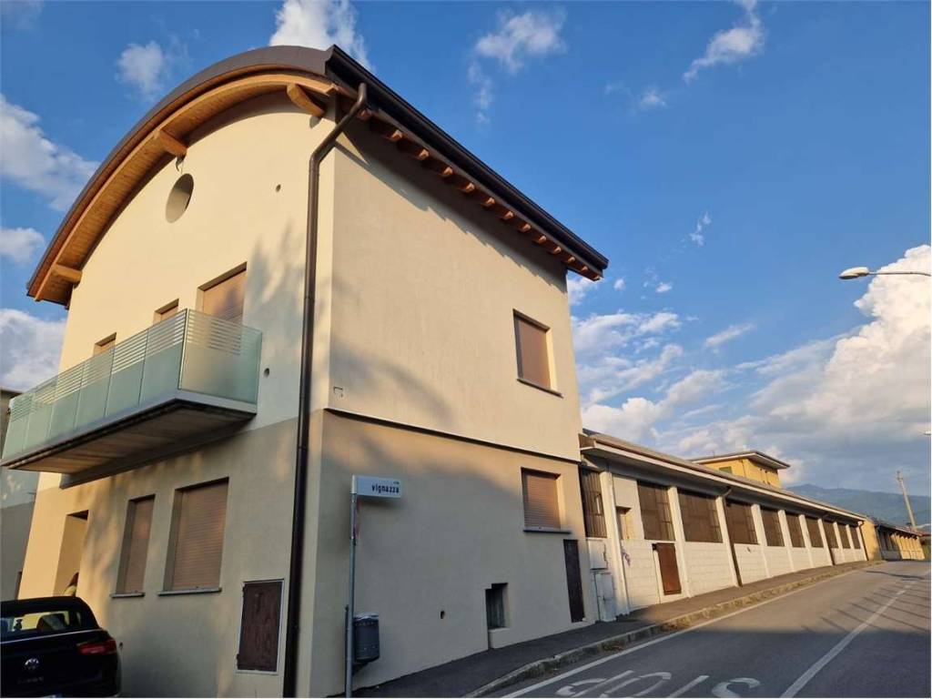 Appartamento a Galbiate in Via Bergamo , 12 - Foto 2