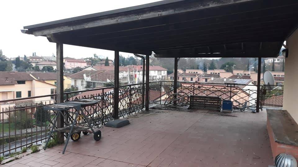 Attico / mansarda a Montevarchi in Piazza degli Ubertini - Foto 4