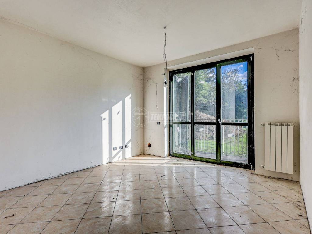 Appartamento a Brebbia in Via Rebuschini, 5 - Foto 5