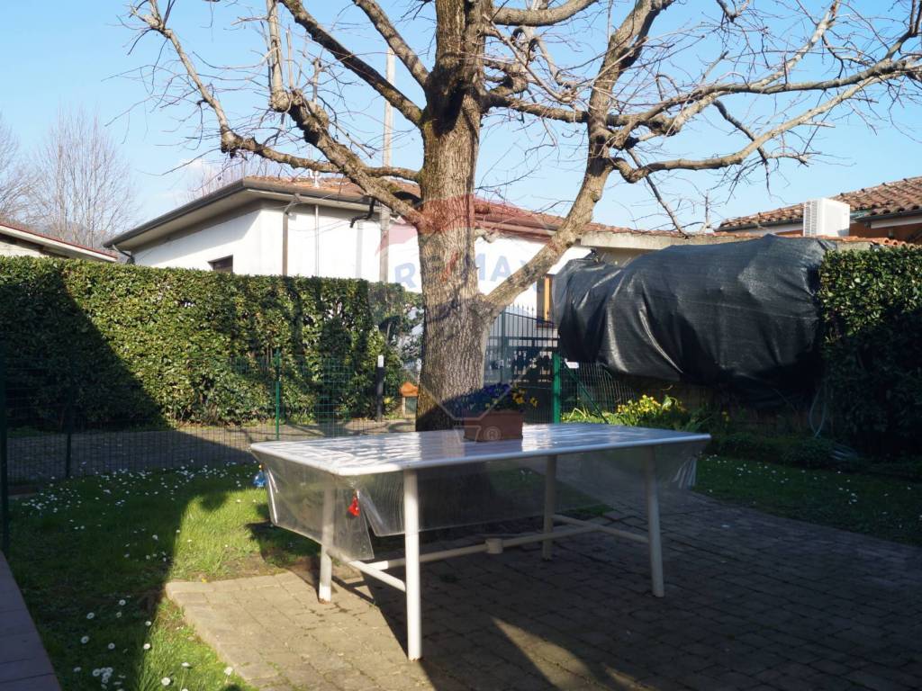 Villa a Pietrasanta in Via Sardegna, 16 - Foto 3