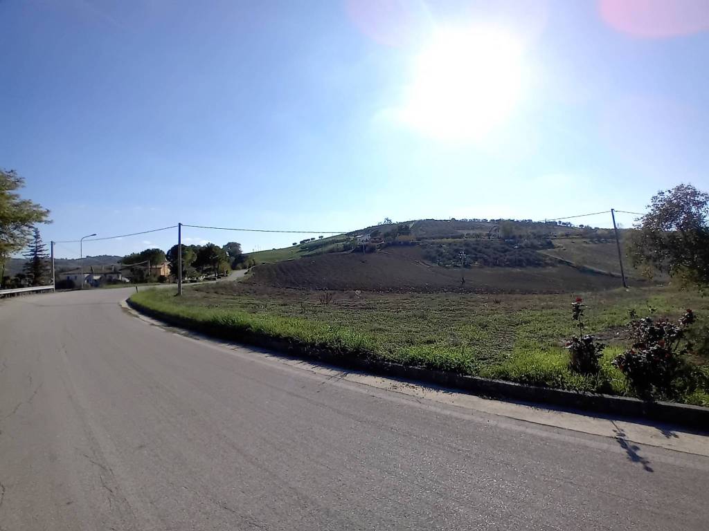 Terreno a Manoppello in Via Don Rocco D'Alessandro, 47 - Foto 4