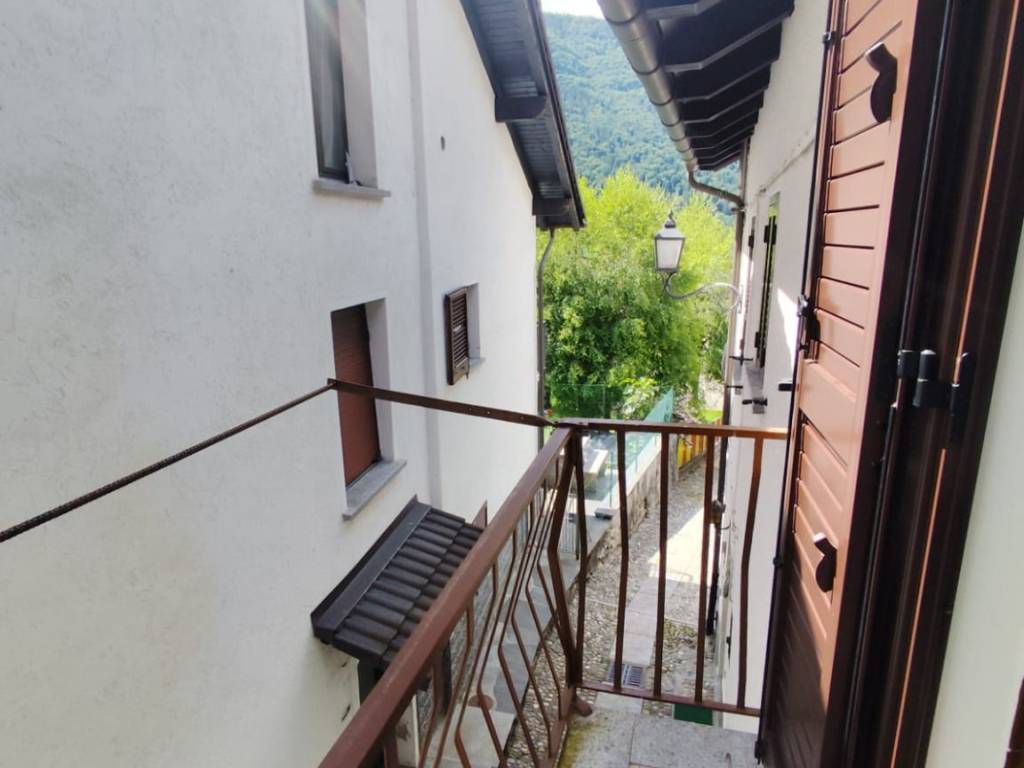 Casa indipendente a Re in Via Melezzo, 4 - Foto 3