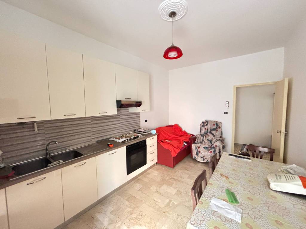 Appartamento a Lamezia terme in Via Enrico Toti, 133 - Foto 4