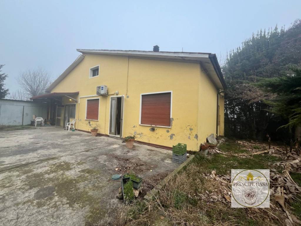 Casa indipendente a Pozzonovo in Via Fanzaghe - Foto 4