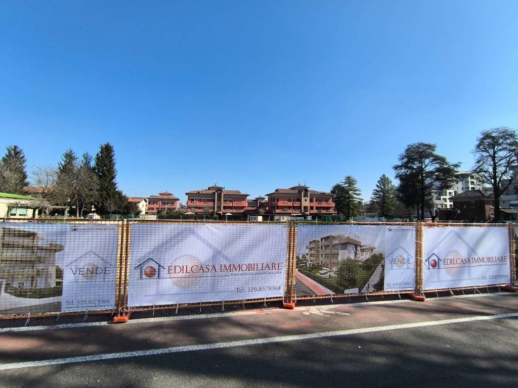 Appartamento a Caronno pertusella in Via 4 Novembre - Foto 3